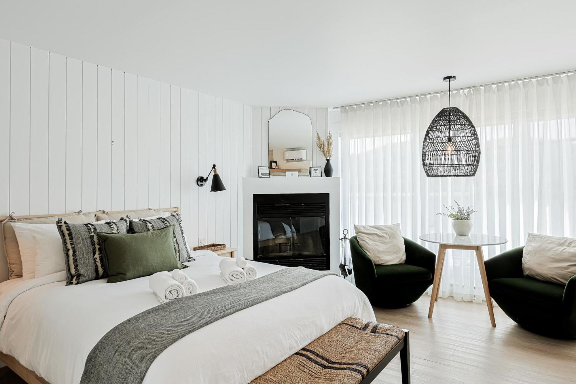 Les Lofts Du Lac Des Sables By Kasania 생트 아가트 데 몽 외부 사진