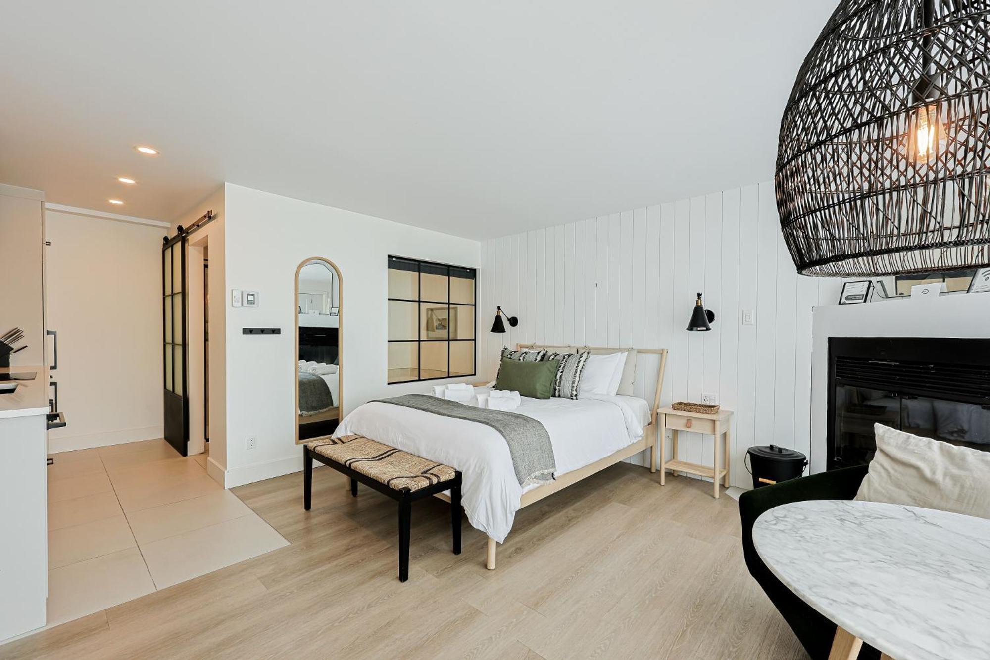 Les Lofts Du Lac Des Sables By Kasania 생트 아가트 데 몽 외부 사진